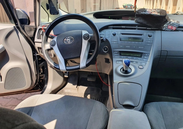 Toyota Prius cena 37500 przebieg: 297500, rok produkcji 2010 z Szczecin małe 22